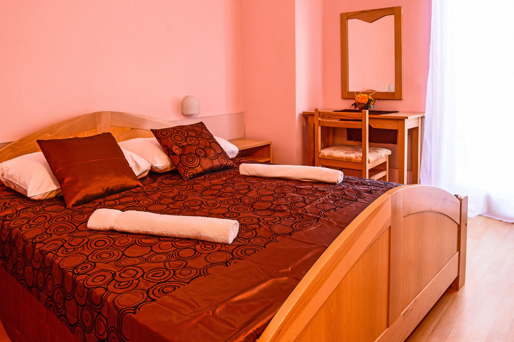 Hotel Art Senj  Esterno foto